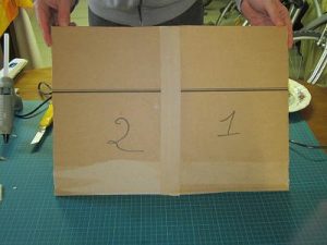 Une nouvelle plaque de carton 